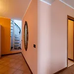 Salita Monastero 1 Διαμέρισμα *